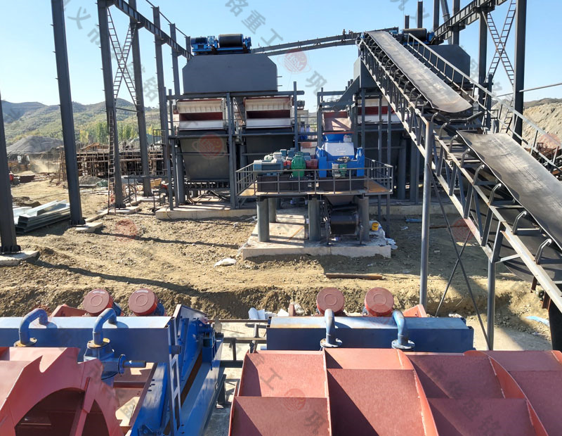 �r(sh��)�a(ch��n)200����ʯ�C(j��)�������Z��ʯ��ɰ�C(j��)�����Xһ�_(t��i)��